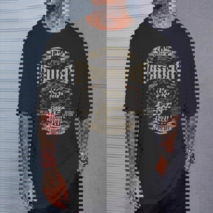 ヴィンテージ還暦伝説 1966年2月 60歳の贈り物 Tシャツ 彼への贈り物