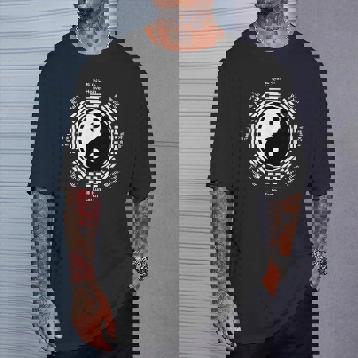 陰陽中国太極拳ギフト風水八卦カンフー Tシャツ 彼への贈り物