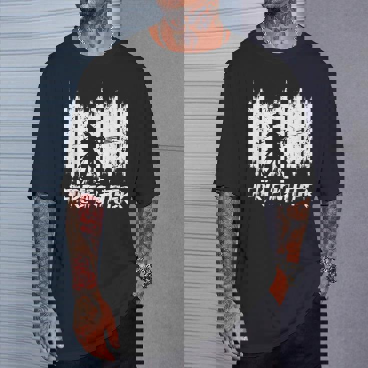 面白い消防士消防チーム消防団 Tシャツ 彼への贈り物