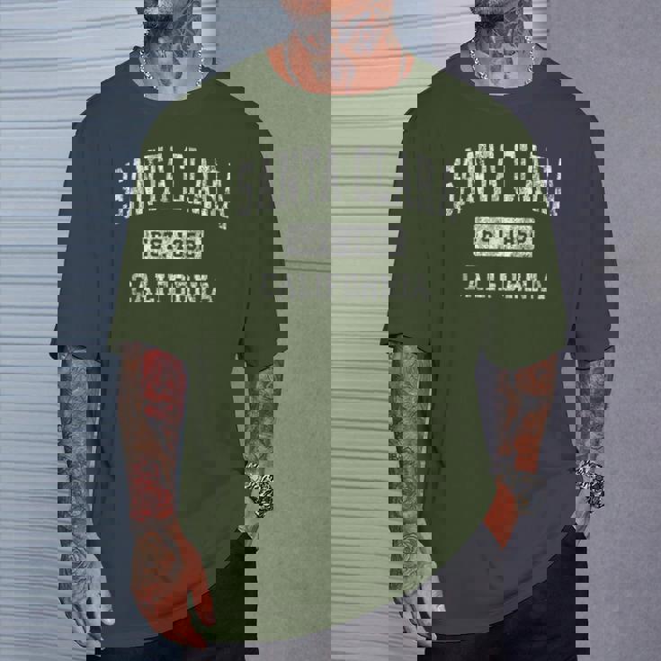 Santa Clara California Ca ビンテージ 確立されたスポーツデザイン Tシャツ 彼への贈り物