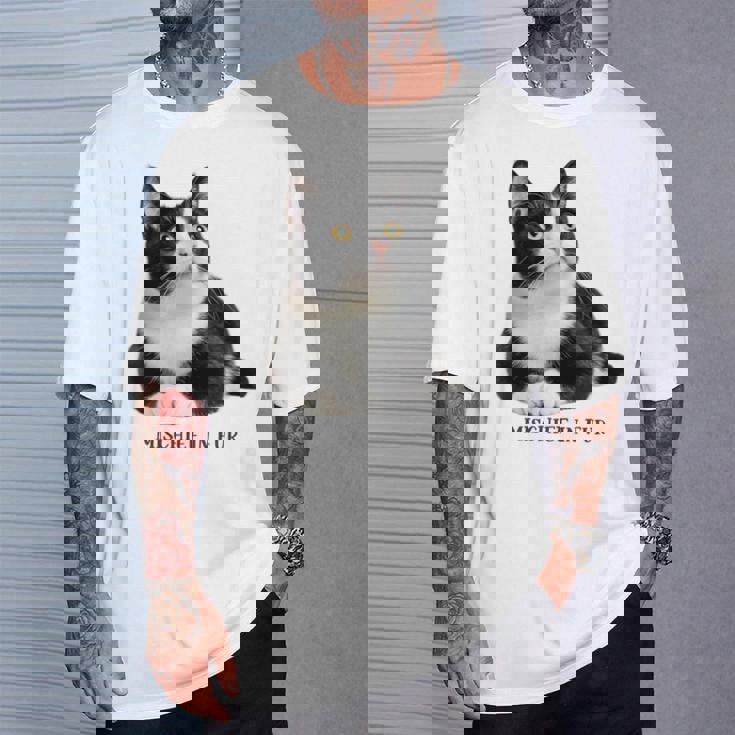 Mischief In Fur 猫写真 ハチワレ猫 黒白猫 猫好き ネタ 猫しもべ 猫飼い 猫依存症 長袖tシャツ Tシャツ 彼への贈り物