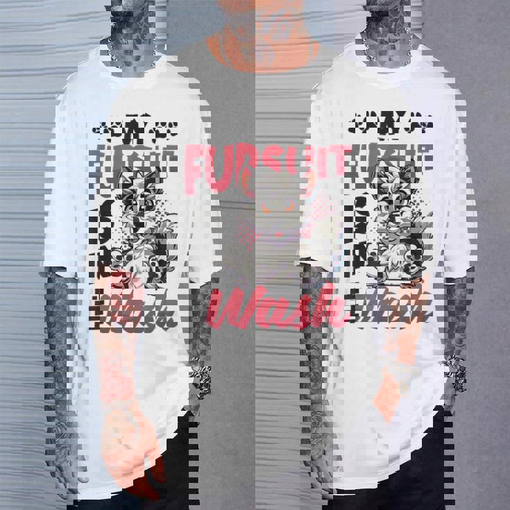 My Fursuit Is In The Wash Furry Fandom。 Tシャツ 彼への贈り物