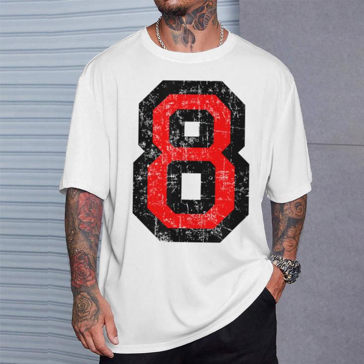 Número 8 Rojo Y Nero 8º Cumpleaños No8 Camiseta unisex Regalos para él