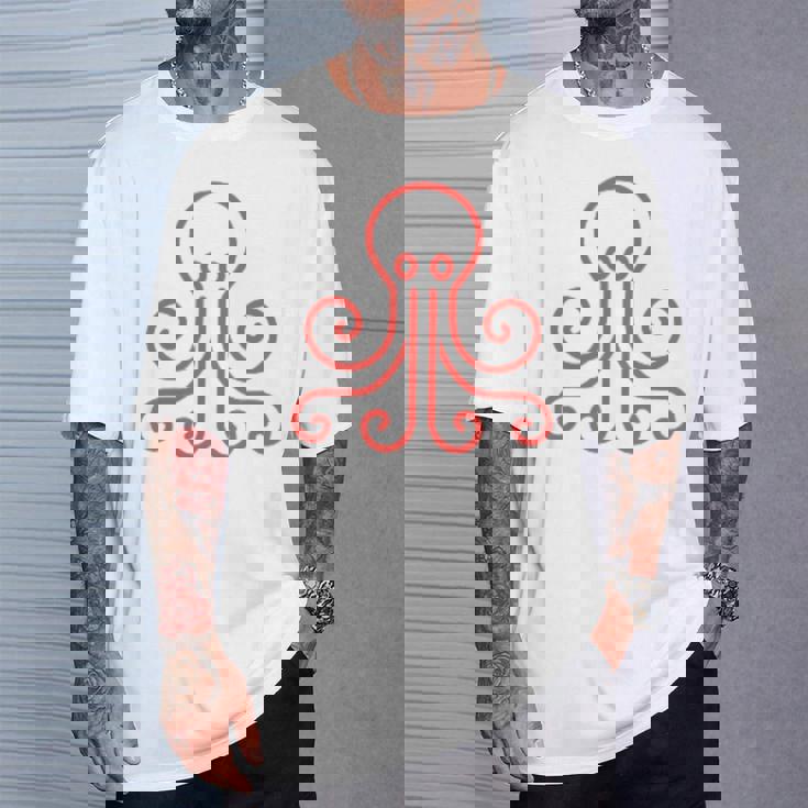 イカ 動物 面白い小さなタコ シンプルなイカ Tシャツ 彼への贈り物