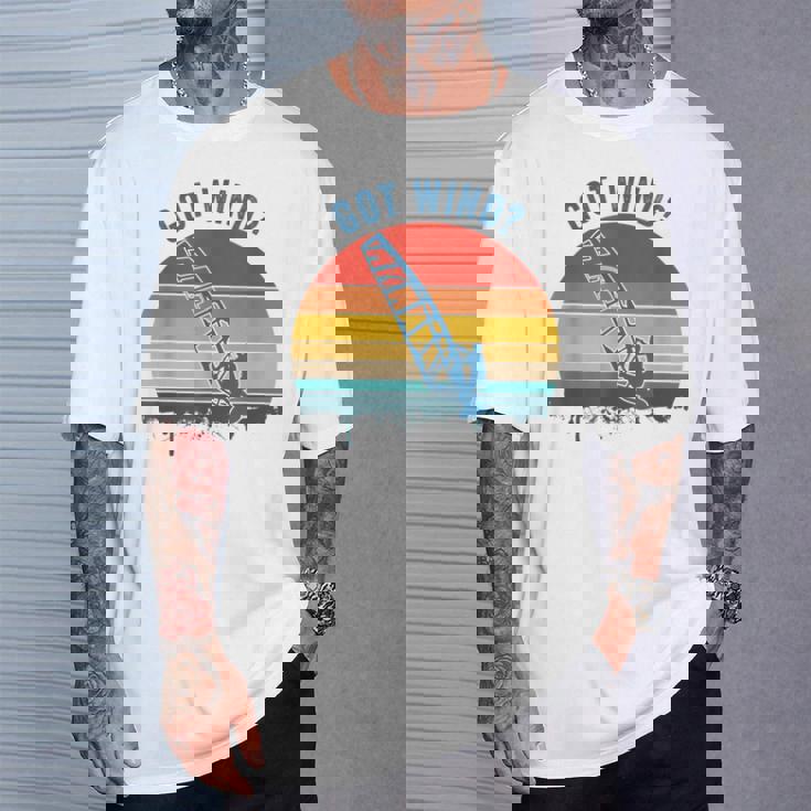 ウィンドサーファーウィンドサーフィンギフト Got Wind Tシャツ 彼への贈り物