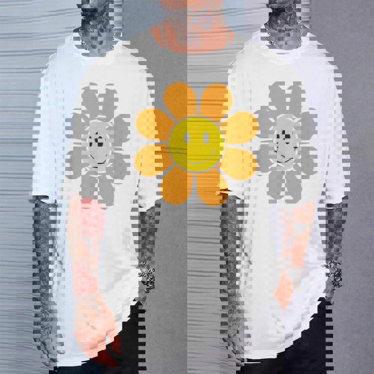 オレンジ70年代レトロファンキーフラワー、イエロースマイルフェイス Tシャツ 彼への贈り物