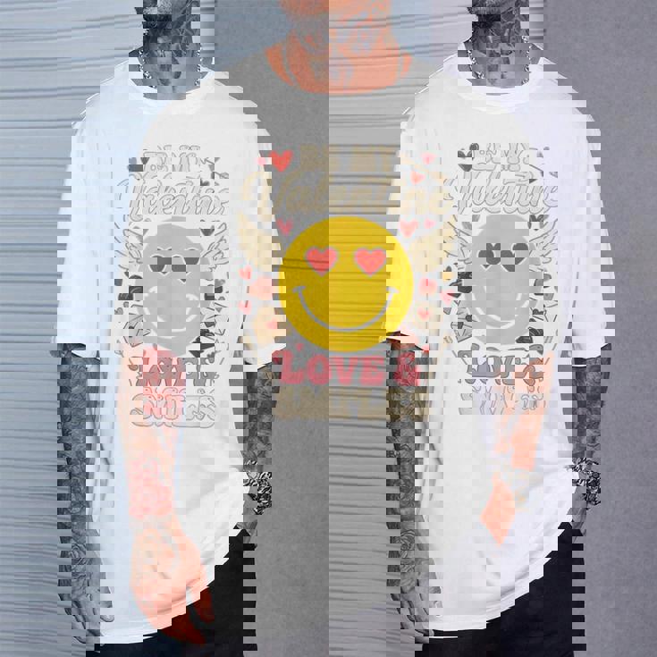 バレンタイン スマイルフェイス ハート 翼 かわいい 愛 チョコレート Tシャツ 彼への贈り物