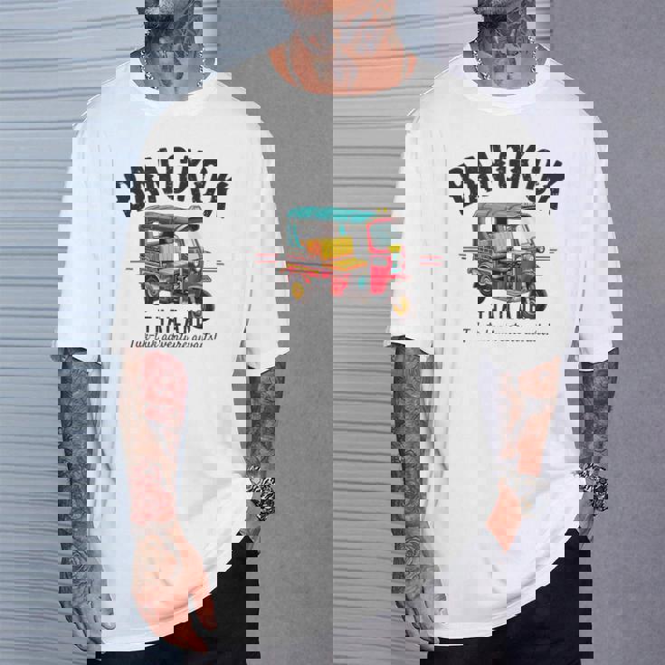 ヴィンテージ トゥクトゥク バンコク タイ Tシャツ 彼への贈り物