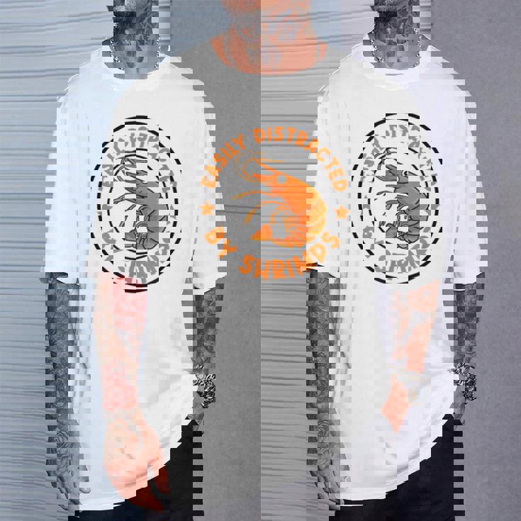 魚介類と海老に気を取られて 面白い海老 Tシャツ 彼への贈り物