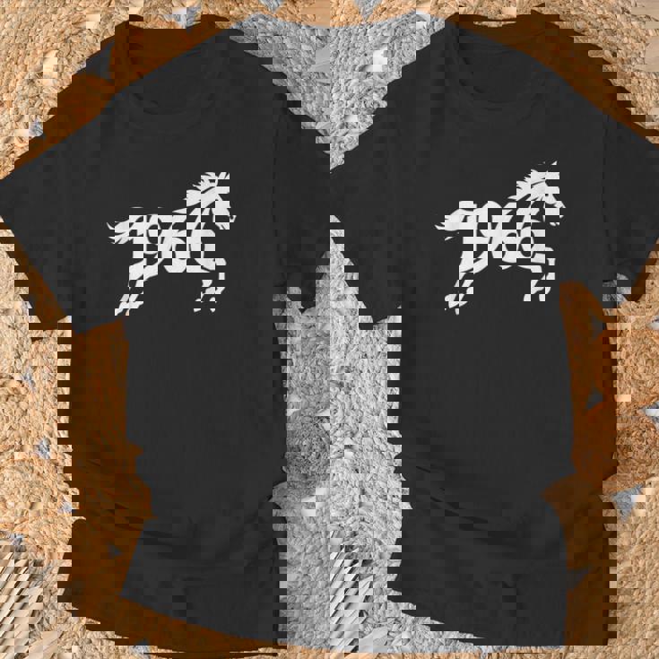 1966 馬 中国の干支 年 パーソナライズ ワードアート Tシャツ 高齢者への贈り物