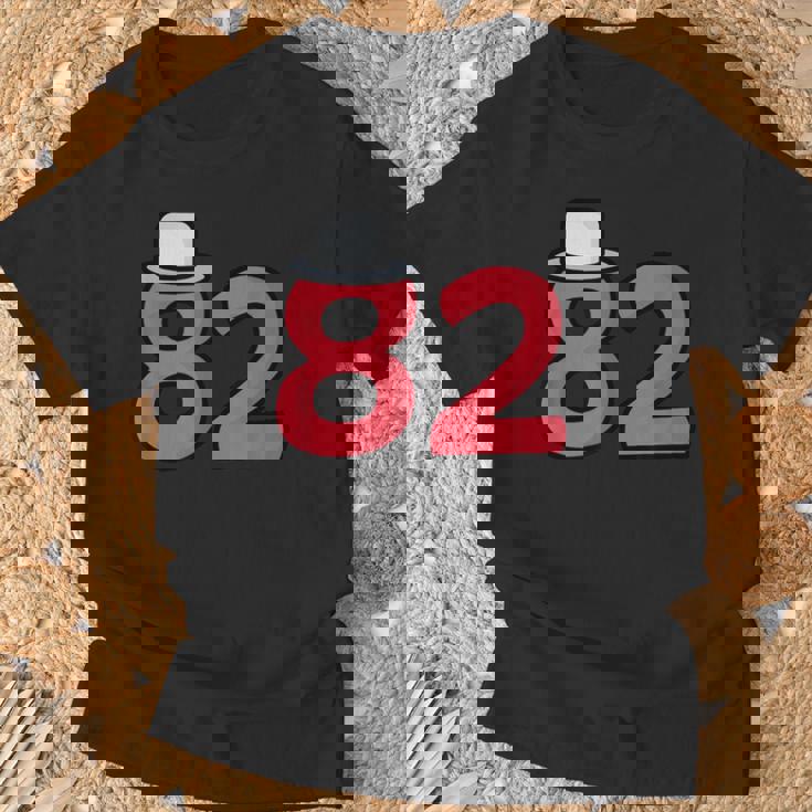 82歳の誕生日番号82 82歳の誕生日番号 Tシャツ 高齢者への贈り物