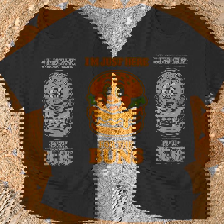 Burger Buddies 「I'm Just Here For The Buns」バーガー Tシャツ 高齢者への贈り物
