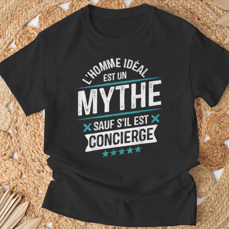 Concierge Cadeau Départ Métier Drôle T-Shirt Cadeaux pour les vieillards