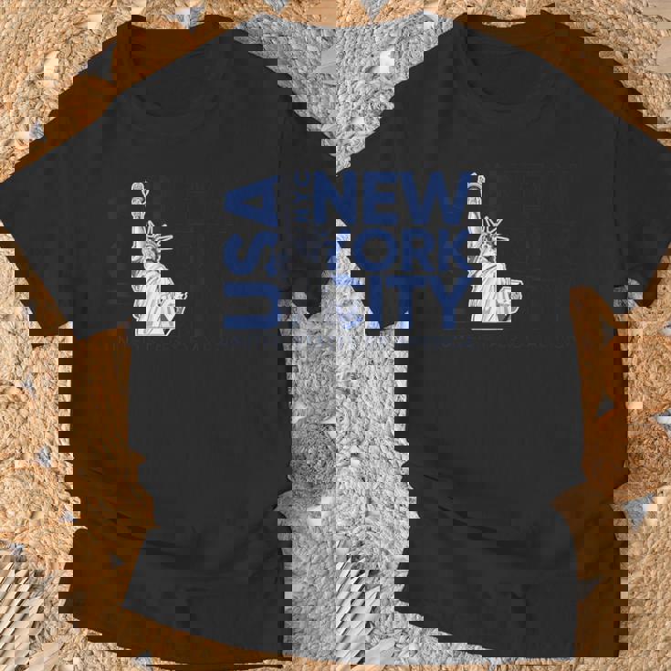 Cool Nyc New York Citytatue Of Liberty With Usa Flag Tシャツ 高齢者への贈り物