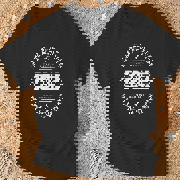 Edición Limitada 2012 Cumpleaños 2012 Nacido En 2012 Camiseta unisex Regalos para ancianos