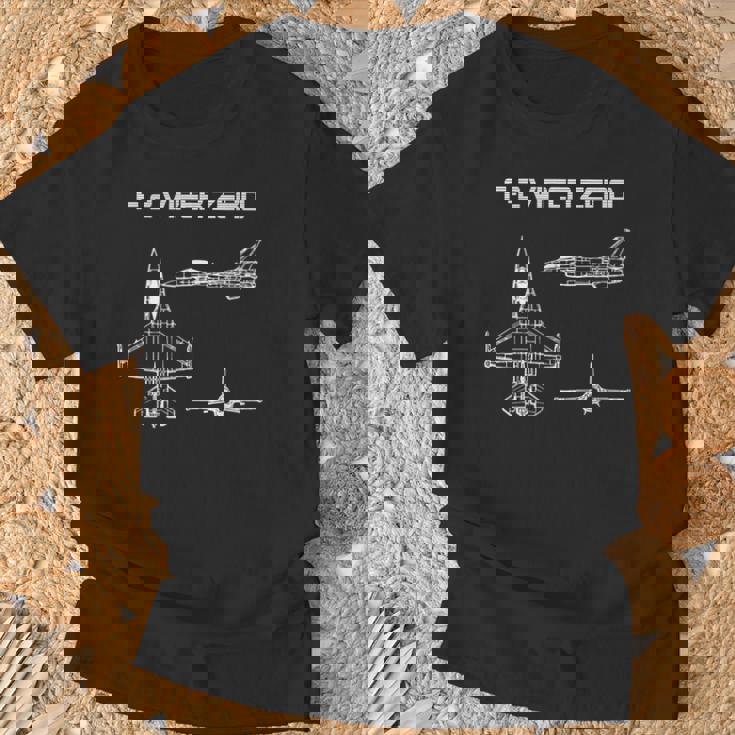 F2 日本戦闘機 Tシャツ 高齢者への贈り物