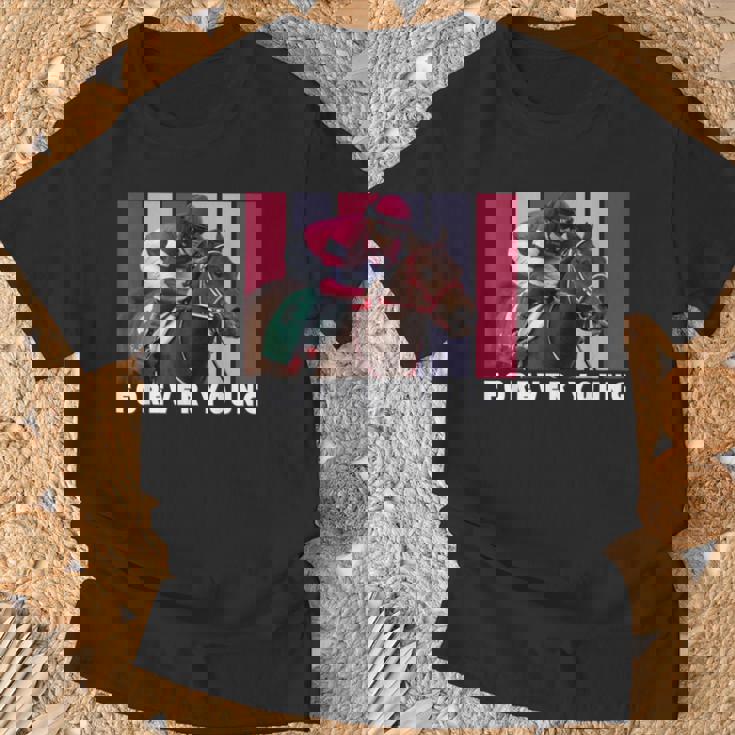 Forever Young Horse、競馬、デルマール、サンタアニタ Tシャツ 高齢者への贈り物