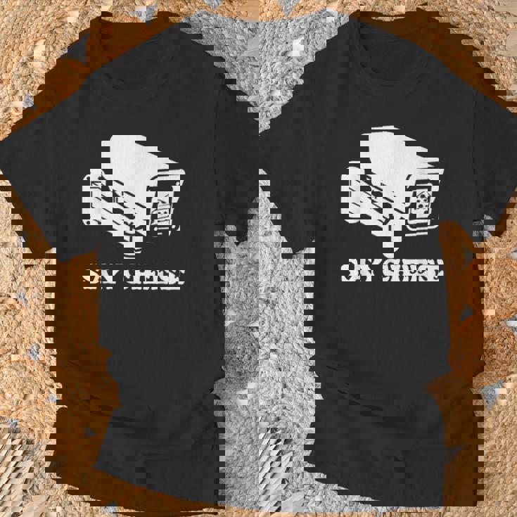 ay Cheese 監視防犯カメラ Tシャツ 高齢者への贈り物