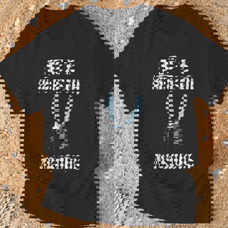 Laida Es Mejor Con Los Mosquitos Camiseta unisex Regalos para ancianos