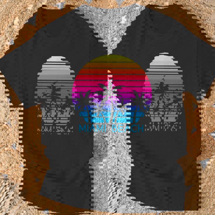 Miami Beach Florida Retrointage Atardeceracacionesiajes Manga Larga Camiseta unisex Regalos para ancianos