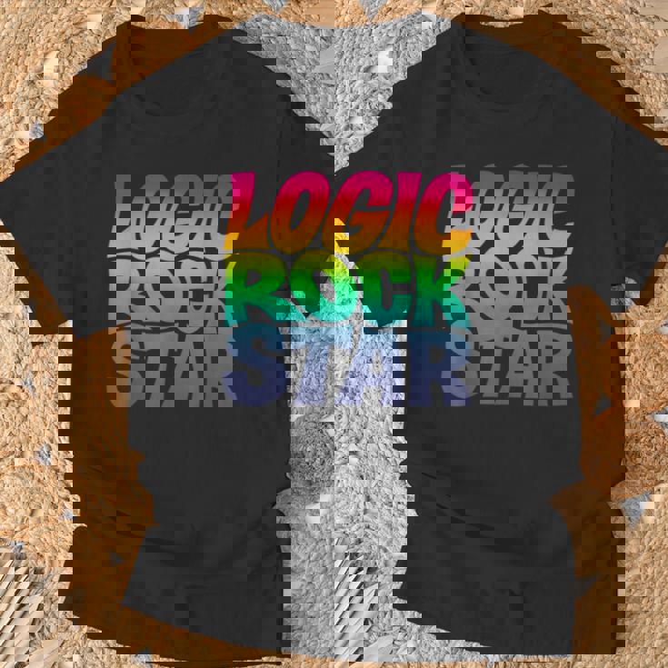 Rainbow Gradient Typography Tシャツ 高齢者への贈り物
