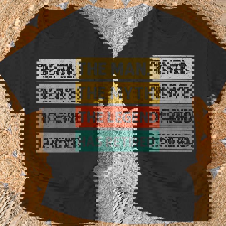 Retirement Retro Vintage Style The Legend Has Retired Men T-Shirt Gifts for Old Men Retirement Retro Vintage Style The Legend Has Retired Men T-Shirt Gifts for Old Men