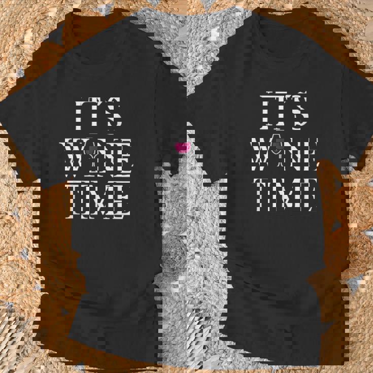 Wine Lovers Wine Time 赤ワインワインメーカー Tシャツ 高齢者への贈り物