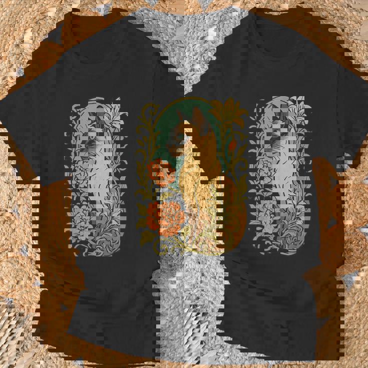 エレガントなガーデンフローラルに囲まれたヴィンテージシャム猫 Tシャツ 高齢者への贈り物