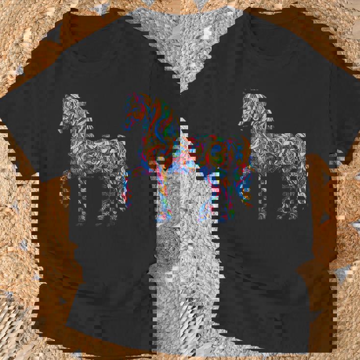カラフルな抽象的な馬 Tシャツ 高齢者への贈り物