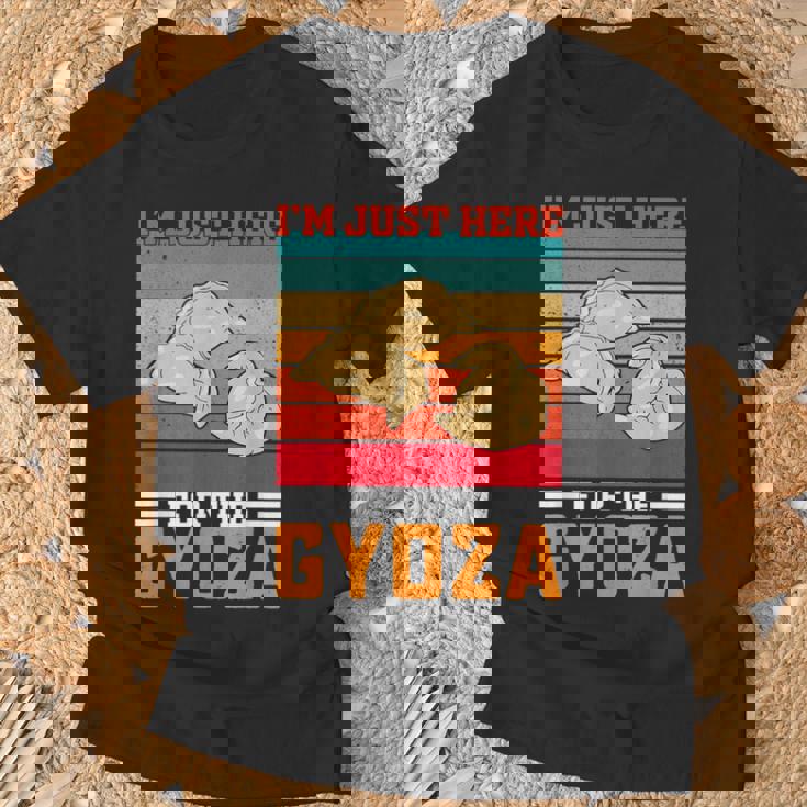 ギョーザが食べたくてたまらない、おもしろいレトロ中華餃子 Tシャツ 高齢者への贈り物