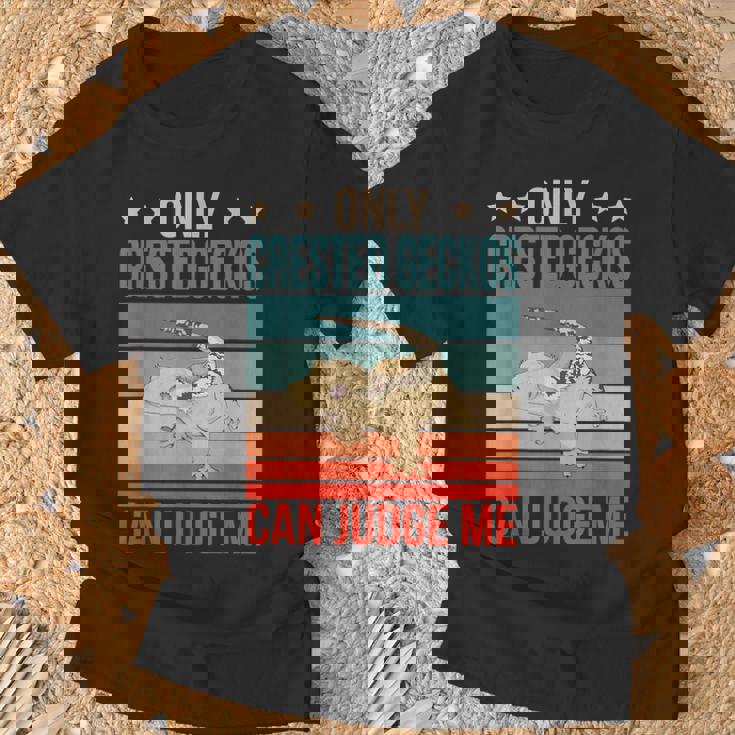 クレステッド・ゲッコーは私を判断できる 爬虫類 クレステッド・ゲッコー Tシャツ 高齢者への贈り物