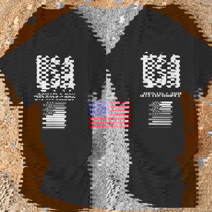 クールなアメリカ国旗グレートーンのイラストグラフィックデザイン。 Tシャツ 高齢者への贈り物