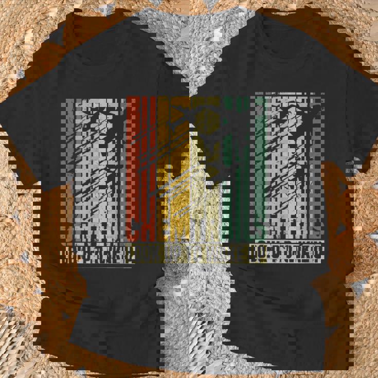 ケムトレイルは目を覚ますために見上げる Tシャツ 高齢者への贈り物