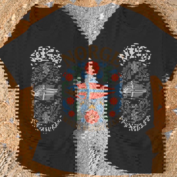 サーモン ノルウェー Rosemaling 花柄 フィヨルド 自然 Norge Tシャツ 高齢者への贈り物