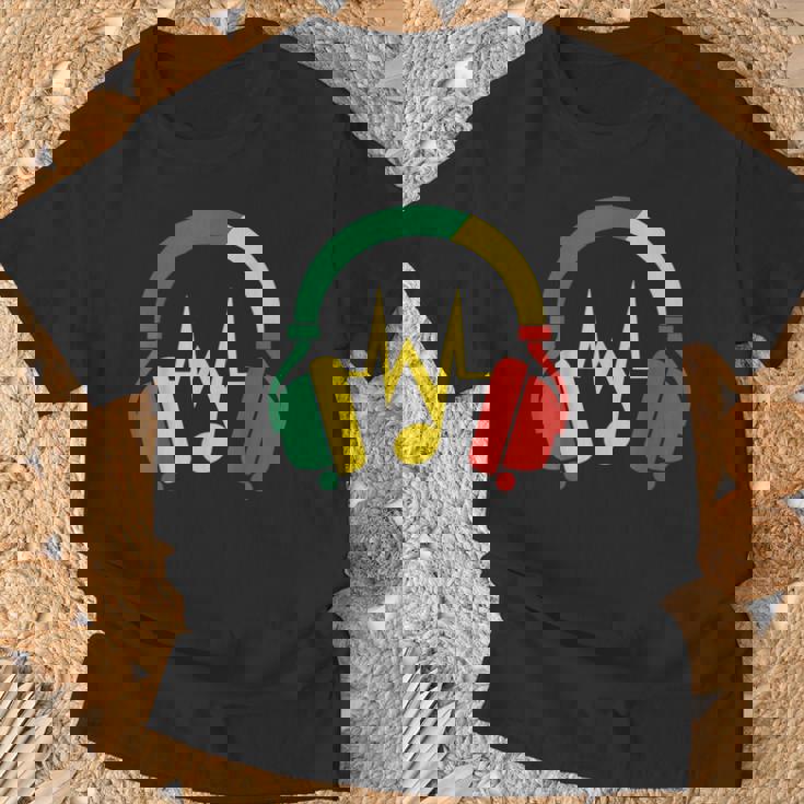 ジャマイカの国旗の色のデザインでレゲエの雰囲気を表現 Tシャツ 高齢者への贈り物