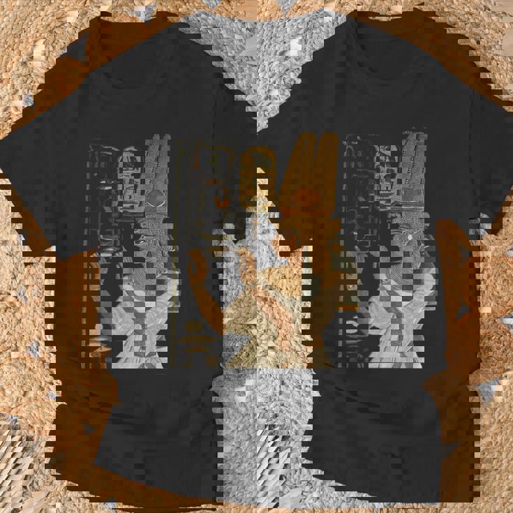 ネフェルタリ女王 古いエジプトファラオ家族 誕生日 クリスマスギフト Tシャツ 高齢者への贈り物