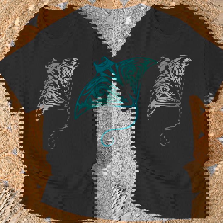 ハワイ トライバル マンタレイ ハワイアン シャツ サメの恋人 Tシャツ 高齢者への贈り物