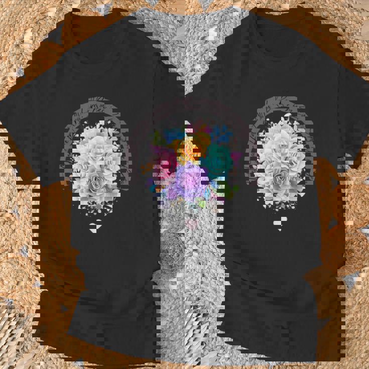 パステルレインボーローズがあらゆる色合いにハートを咲かせます Tシャツ 高齢者への贈り物