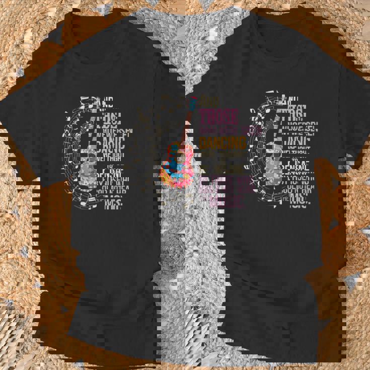 ヒッピーギターと平和の踊りを見た者たち Tシャツ 高齢者への贈り物