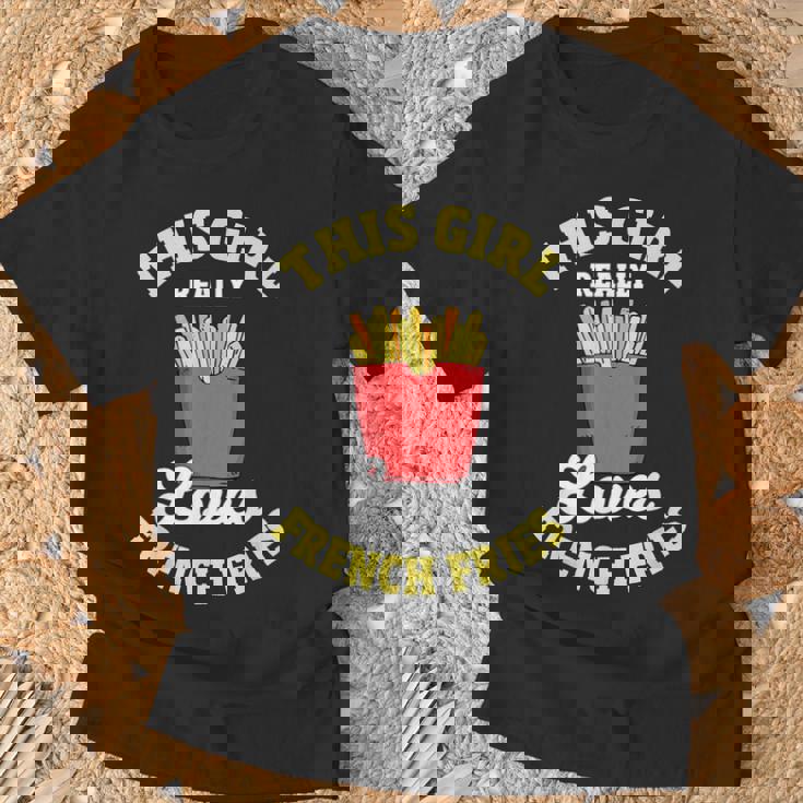 フライドポテト この子は本当にフライドポテトが好きなんだ フライドポテト Tシャツ 高齢者への贈り物