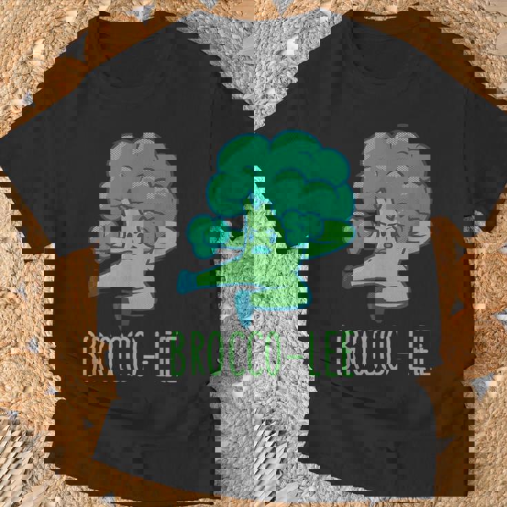 ブロッコリー 面白い空手カンフーブロッコリー野菜 Tシャツ 高齢者への贈り物