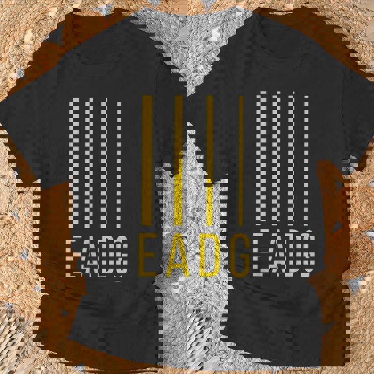 ベースプレーヤーギタリスト Eadg 4弦ベースギター Tシャツ 高齢者への贈り物