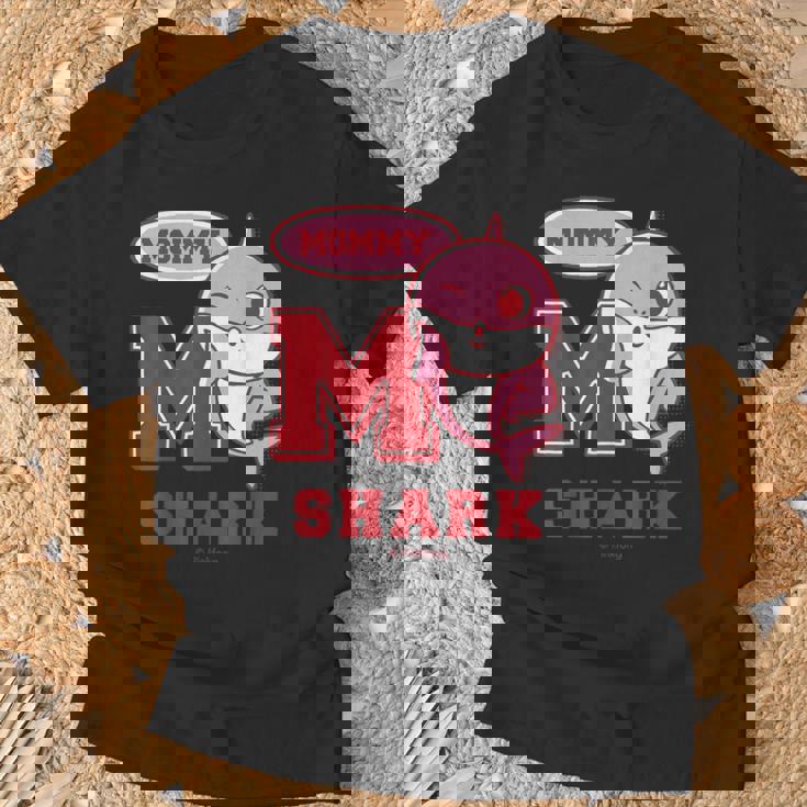 ママシャーク・レトロ・ベイシャーク・サメなかぞく・プレゼント・キッズ・メンズ・ウーマンズ Tシャツ 高齢者への贈り物