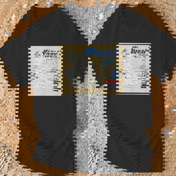 ミズーリ州、マップフラッグアーチブルーバードフラワーランドマーク Tシャツ 高齢者への贈り物