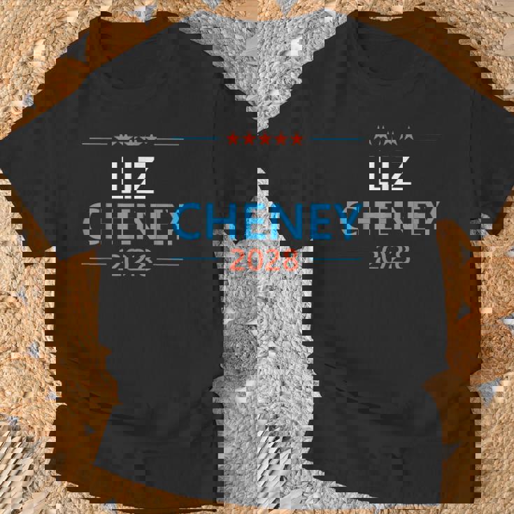 リズ・チェイニー 2028 大統領共和党選挙 '28 Tシャツ 高齢者への贈り物