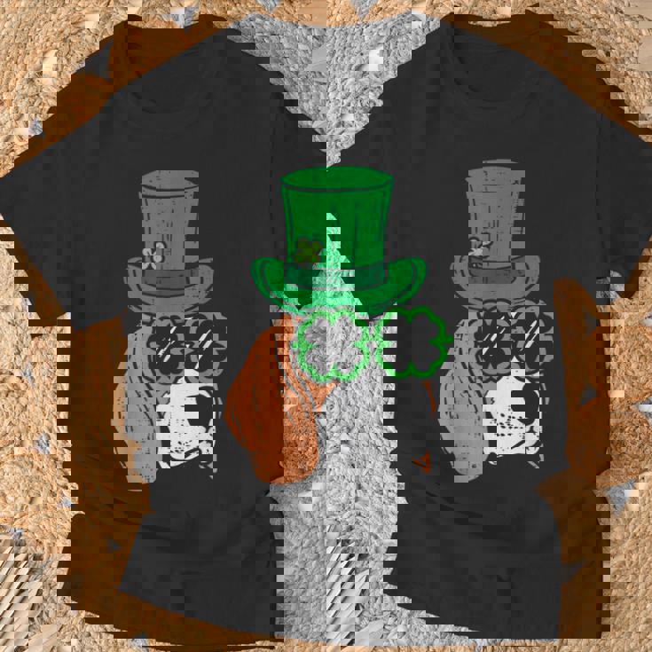 レプラコーン ビーグル シャムロックグラス セントパトリックスデー 犬の贈り物 Tシャツ 高齢者への贈り物