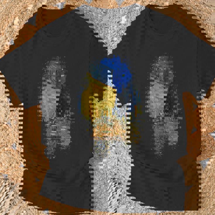 ヴィンセント・ヴァン・ゴッホ作 夜のカフェテラス Tシャツ 高齢者への贈り物