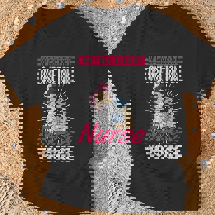 矯正看護師 刑務所看護 Use My Correctional Nurseoice Tシャツ 高齢者への贈り物