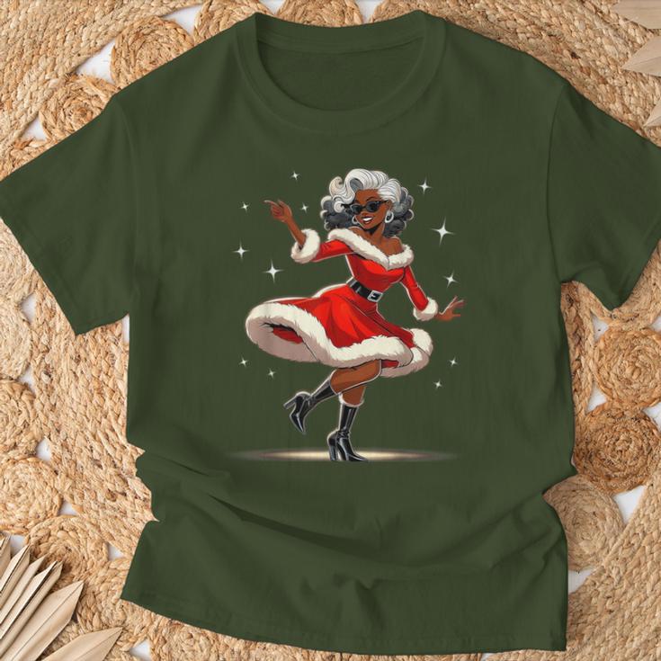 African Santa Wife Dancing African American Christmas T-Shirt Gifts for Old Men