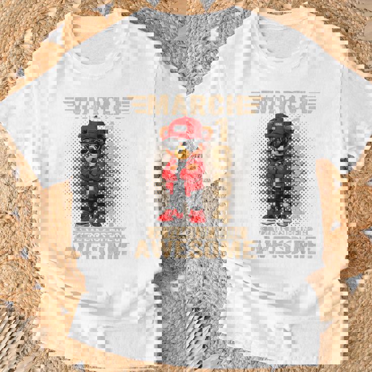 3月 72歳の誕生日 男性 女性 1954年 素晴らしいテディベア Tシャツ 高齢者への贈り物